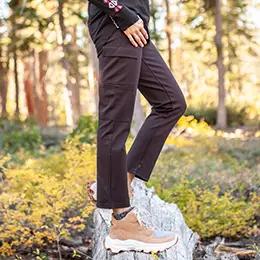 Detail view of Traveler Cargo Pant in brown color.